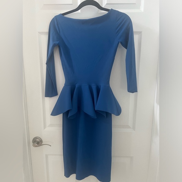 NWOT CHIARA BONI LA PETITE ROBE
Dinara Peplum Sheath Cocktail Dress US sz 4 - Picture 4 of 6